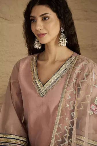 Women Solid Kurta with Palazzo & Dupatta