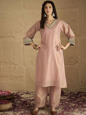 Women Solid Kurta with Palazzo & Dupatta 7