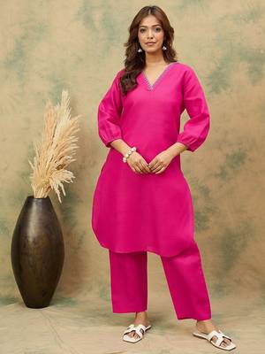 Women Solid Kurta with Trousers 1