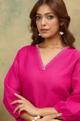 Women Solid Kurta with Trousers