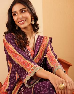Ethnic Motifs Printed Gotta Patti Chanderi Silk Kurta With Trousers And Dupatta 3