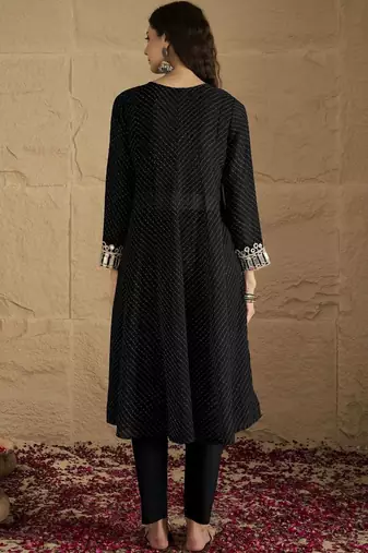 Abstract Printed Panelled Square Neck Georgette Straight Kurta With Trousers