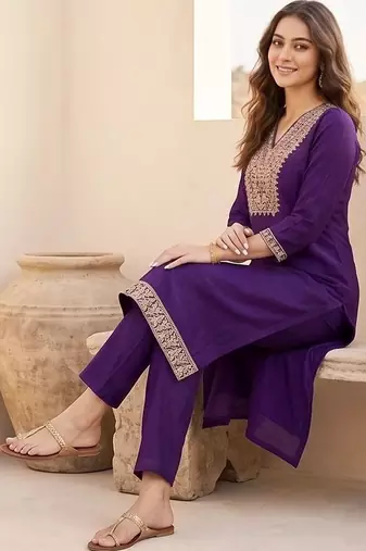 Women Ethnic Motifs Embroidered Regular Thread Work Kurta with Trousers & With Dupatta