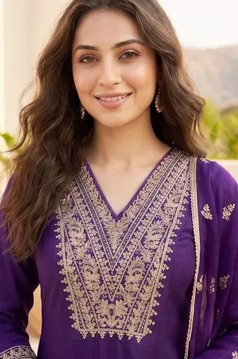 Women Ethnic Motifs Embroidered Regular Thread Work Kurta with Trousers & With Dupatta