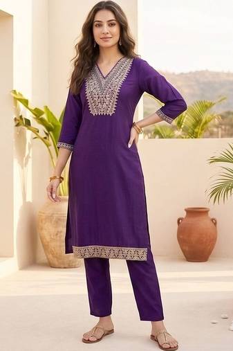 Women Ethnic Motifs Embroidered Regular Thread Work Kurta with Trousers & With Dupatta