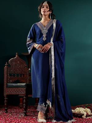 Women Ethnic Motifs Embroidered Kurta with Embroidered Trousers & With Dupatta 1