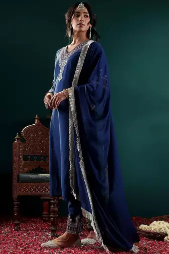Women Ethnic Motifs Embroidered Kurta with Embroidered Trousers & With Dupatta