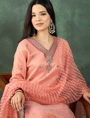 Floral Embroidered Thread Work Kurta With Trousers & Dupatta 1
