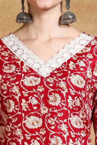 Women Floral Printed V Neck Kurta Set With Dupatta