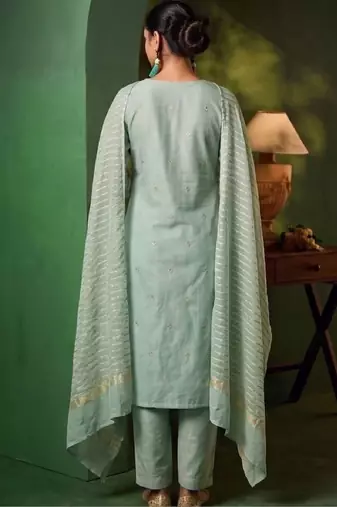 Women Ethnic Motifs Embroidered Regular Kurta with Trousers & With Dupatta