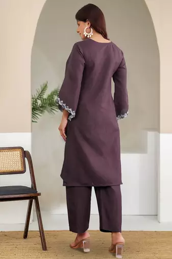 Women Floral Regular Kurta with Trousers & With Dupatta