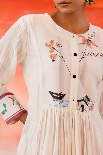 Mul Cotton Thread Embroidered Kurta With Trouser