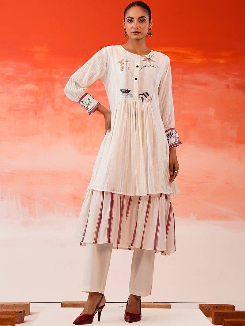 Mul Cotton Thread Embroidered Kurta With Trouser