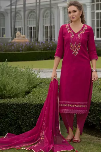 Floral Embroidered Thread Work Straight Kurta With Trousers And Dupatta