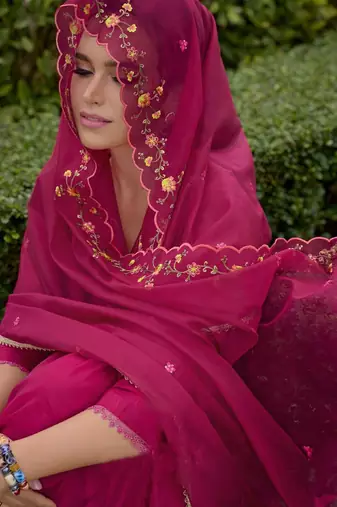 Floral Embroidered Thread Work Straight Kurta With Trousers And Dupatta