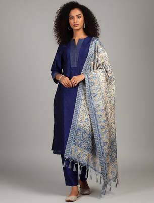 Women Ethnic Motifs Regular Thread Work Kurta with Trousers & With Dupatta 1