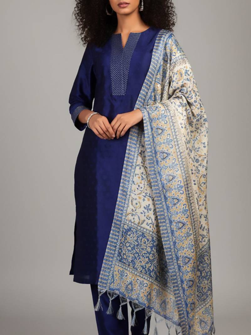 Women Ethnic Motifs Regular Thread Work Kurta with Trousers & With Dupatta