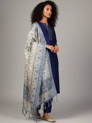Women Ethnic Motifs Regular Thread Work Kurta with Trousers & With Dupatta 3