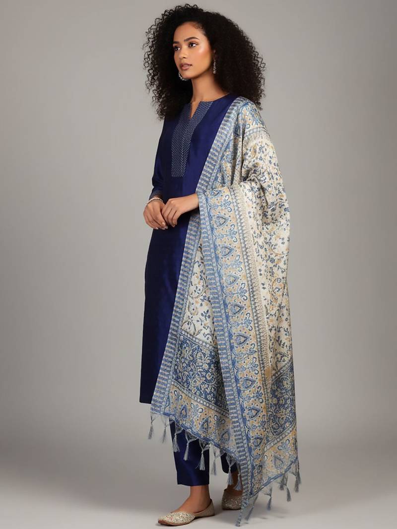 Women Ethnic Motifs Regular Thread Work Kurta with Trousers & With Dupatta