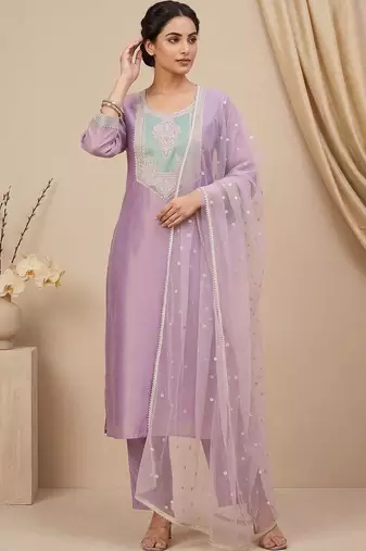 Women Ethnic Motifs Embroidered Regular Thread Work Kurta with Trousers & With Dupatta