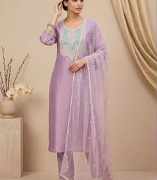 Women Ethnic Motifs Embroidered Regular Thread Work Kurta with Trousers & With Dupatta