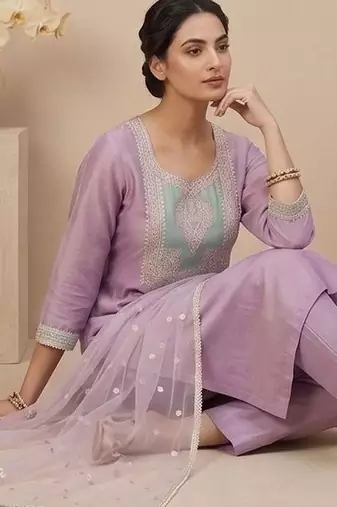 Women Ethnic Motifs Embroidered Regular Thread Work Kurta with Trousers & With Dupatta