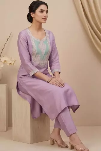 Women Ethnic Motifs Embroidered Regular Thread Work Kurta with Trousers & With Dupatta