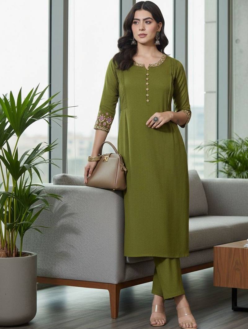 Women Ethnic Motifs Embroidered Regular Thread Work Kurta with Trousers