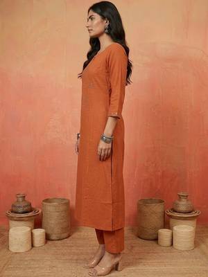 Women Regular Mirror Work Kurta with Trousers 2