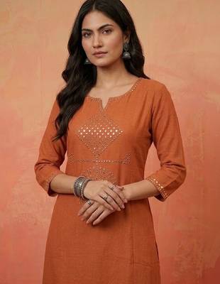 Women Regular Mirror Work Kurta with Trousers 3