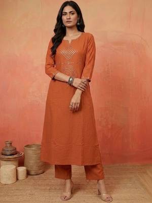 Women Regular Mirror Work Kurta with Trousers 4