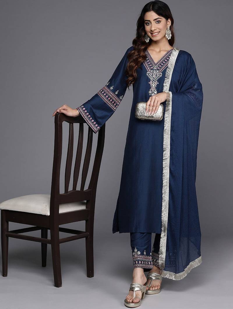 V Neck Ethnic Motifs Embroidered Regular Straight Kurta Set