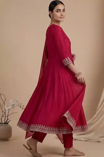 Women Ethnic Motifs Embroidered Empire Thread Work Kurta with Trousers & With Dupatta