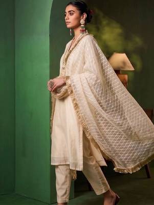 Women Ethnic Motifs Embroidered Regular Thread Work Kurta with Trousers & With Dupatta 6