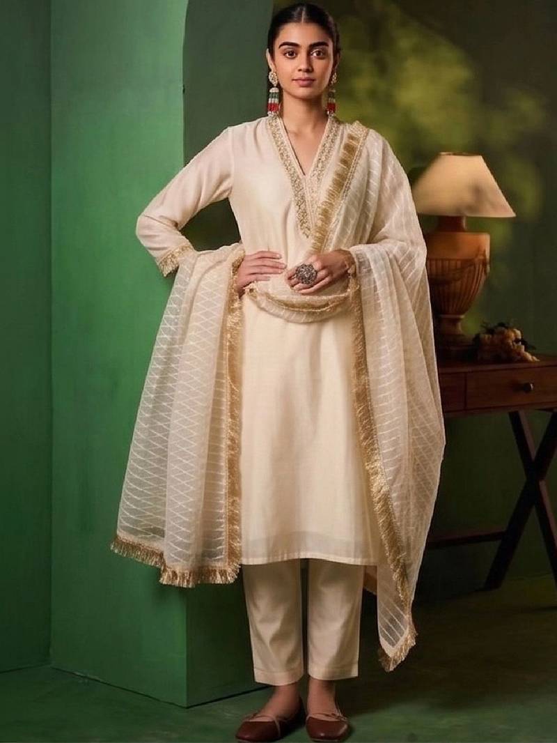 Women Ethnic Motifs Embroidered Regular Thread Work Kurta with Trousers & With Dupatta