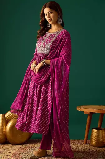 Leheriya Printed Zari Kurta With Trouser & Dupatta