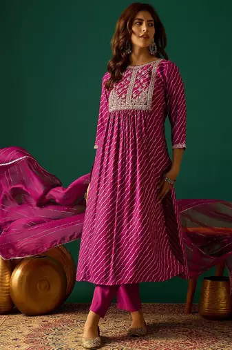 Leheriya Printed Zari Kurta With Trouser & Dupatta