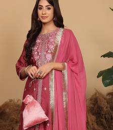 Women Floral Embroidered Regular  Silk Kurta with Trousers & Fringed Dupatta