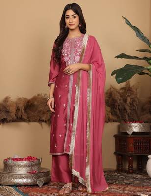 Women Floral Embroidered Regular  Silk Kurta with Trousers & Fringed Dupatta 1