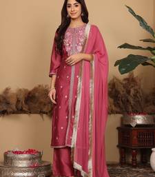 Women Floral Embroidered Regular  Silk Kurta with Trousers & Fringed Dupatta