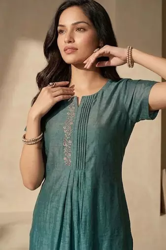 Women Ombre Dyed Pleated Thread Work Kurta with Trousers