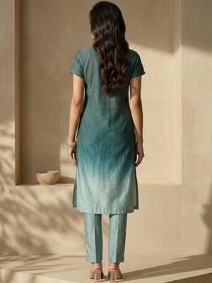 Women Ombre Dyed Pleated Thread Work Kurta with Trousers 4