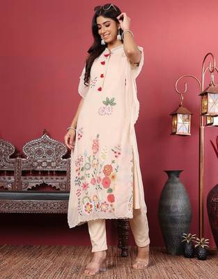 Off White Floral Embroidered Thread Work Kaftan Kurta with Trousers 7