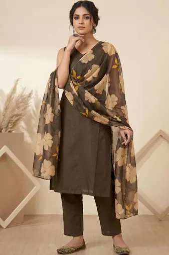 Women Floral Regular Kurta with Trousers & With Dupatta