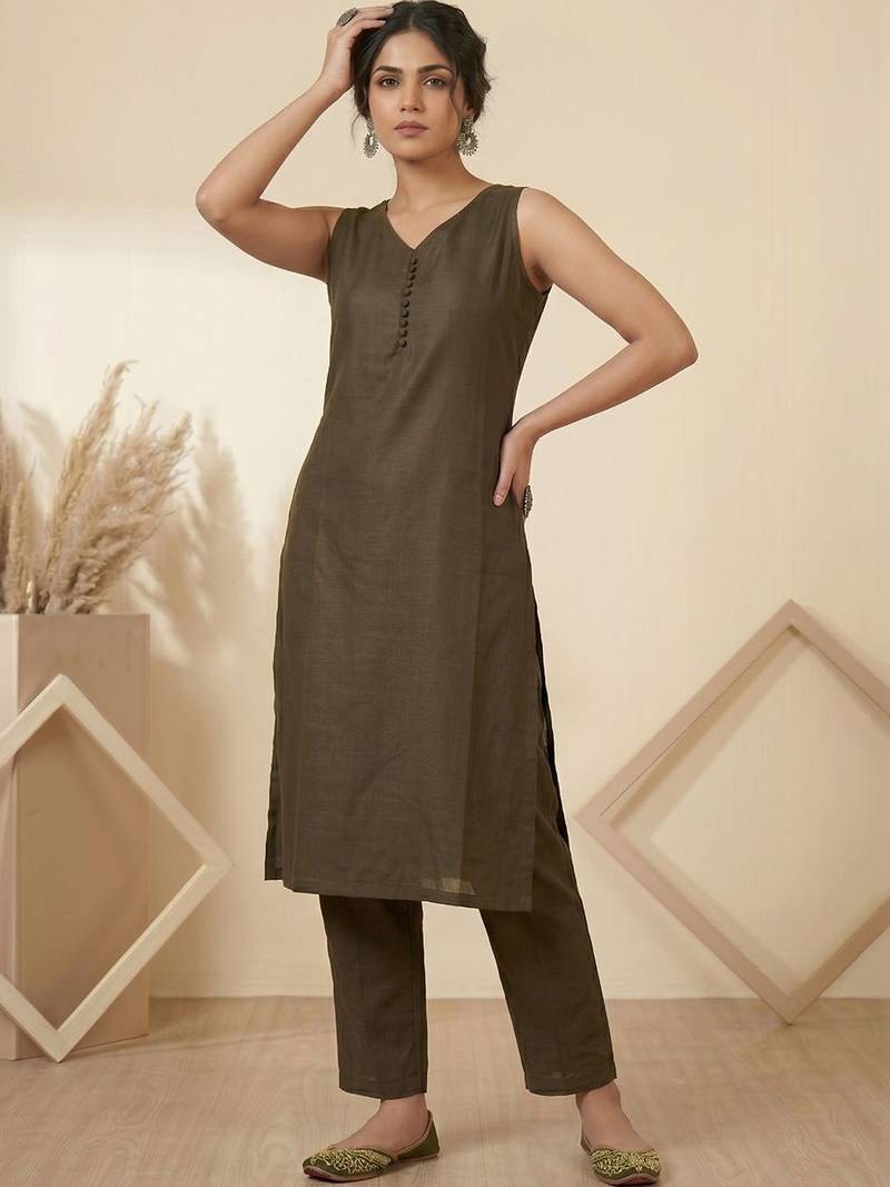 Women Floral Regular Kurta with Trousers & With Dupatta