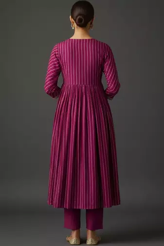 Women Printed Panelled Thread Work Kurta with Trousers & With Dupatta