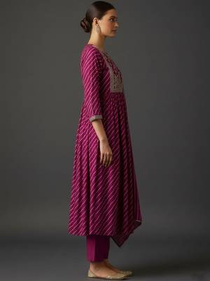 Women Printed Panelled Thread Work Kurta with Trousers & With Dupatta 5