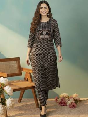 Women Ethnic Motifs Printed Regular Kurta with Trousers & With Dupatta 3