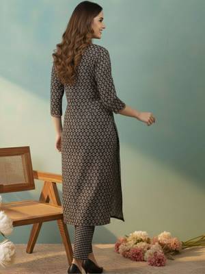 Women Ethnic Motifs Printed Regular Kurta with Trousers & With Dupatta 5