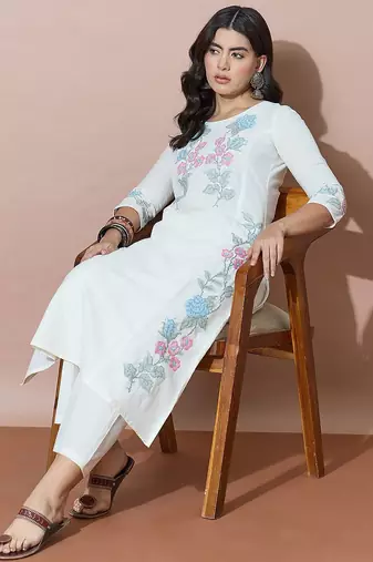 Women Floral Embroidered Regular Thread Work Kurta with Trousers